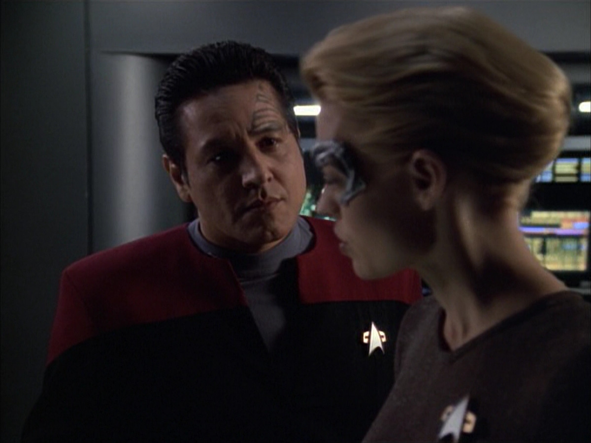 extant_StarTrek_VOY_6x02-SurvivalInstinct_03059.jpg