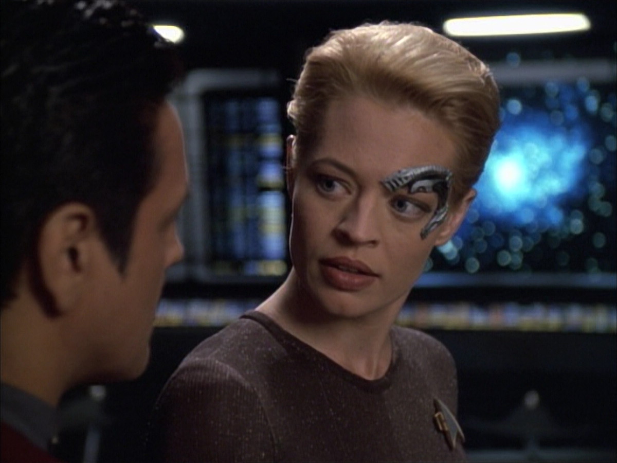 extant_StarTrek_VOY_6x02-SurvivalInstinct_03069.jpg