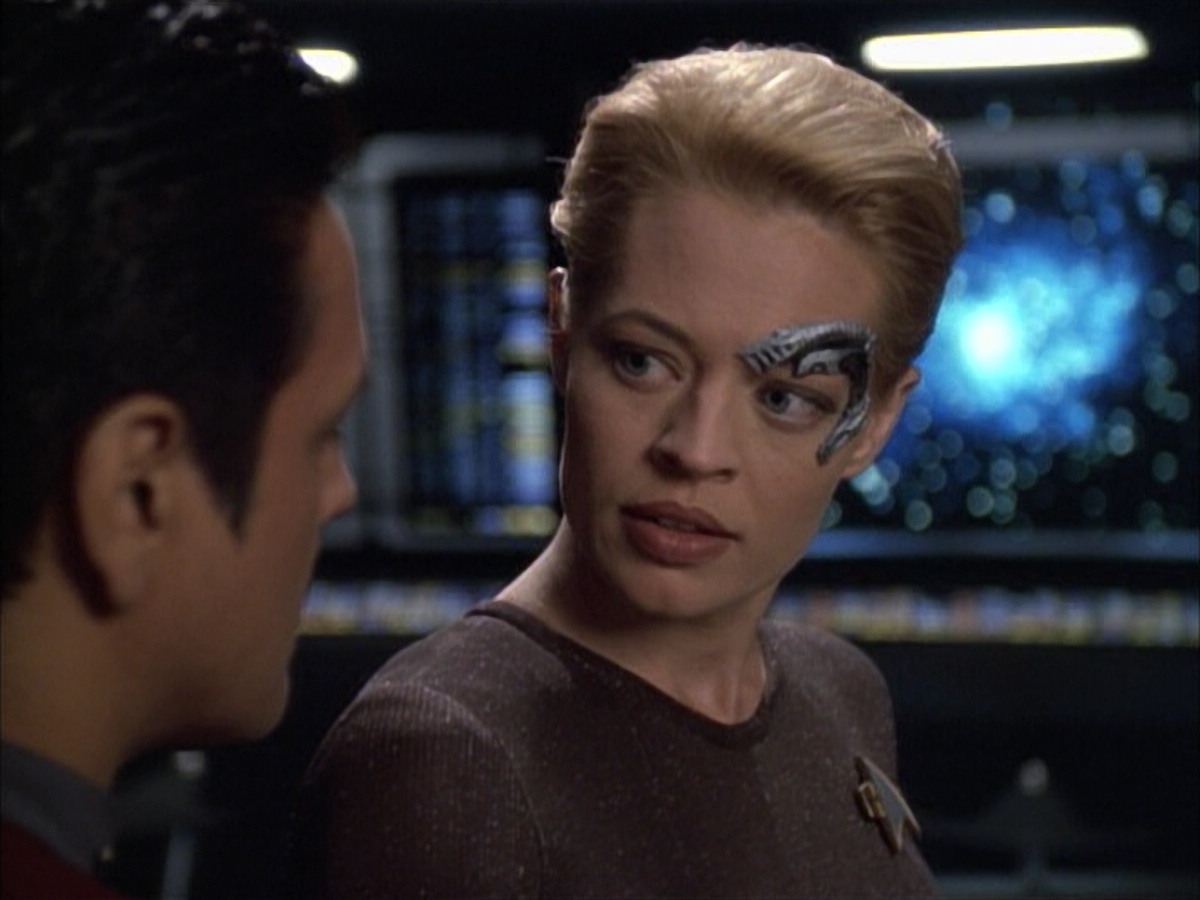 extant_StarTrek_VOY_6x02-SurvivalInstinct_03070.jpg