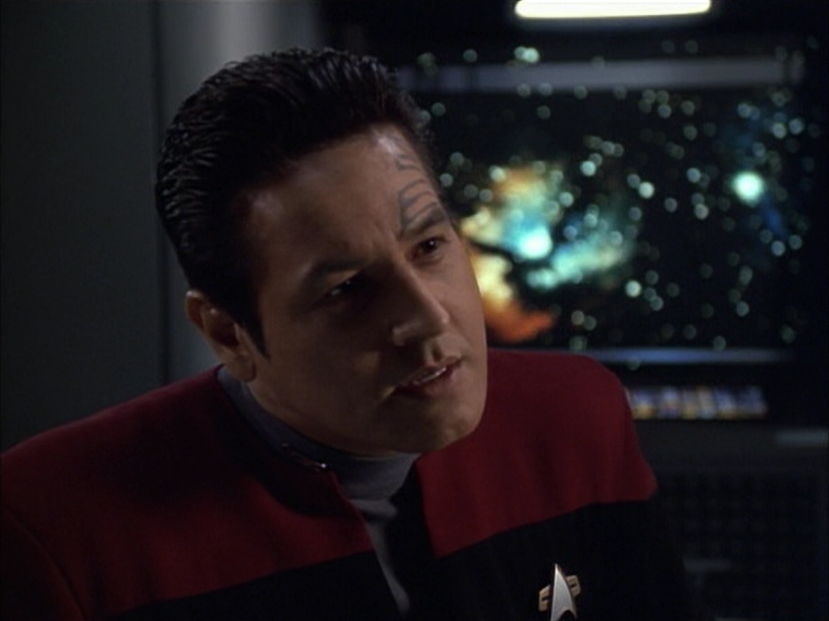extant_StarTrek_VOY_6x02-SurvivalInstinct_03118.jpg