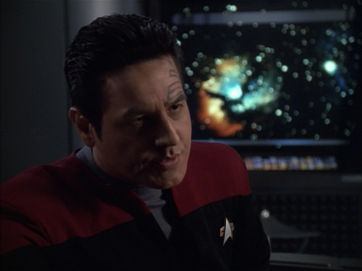 extant_StarTrek_VOY_6x02-SurvivalInstinct_03137.jpg