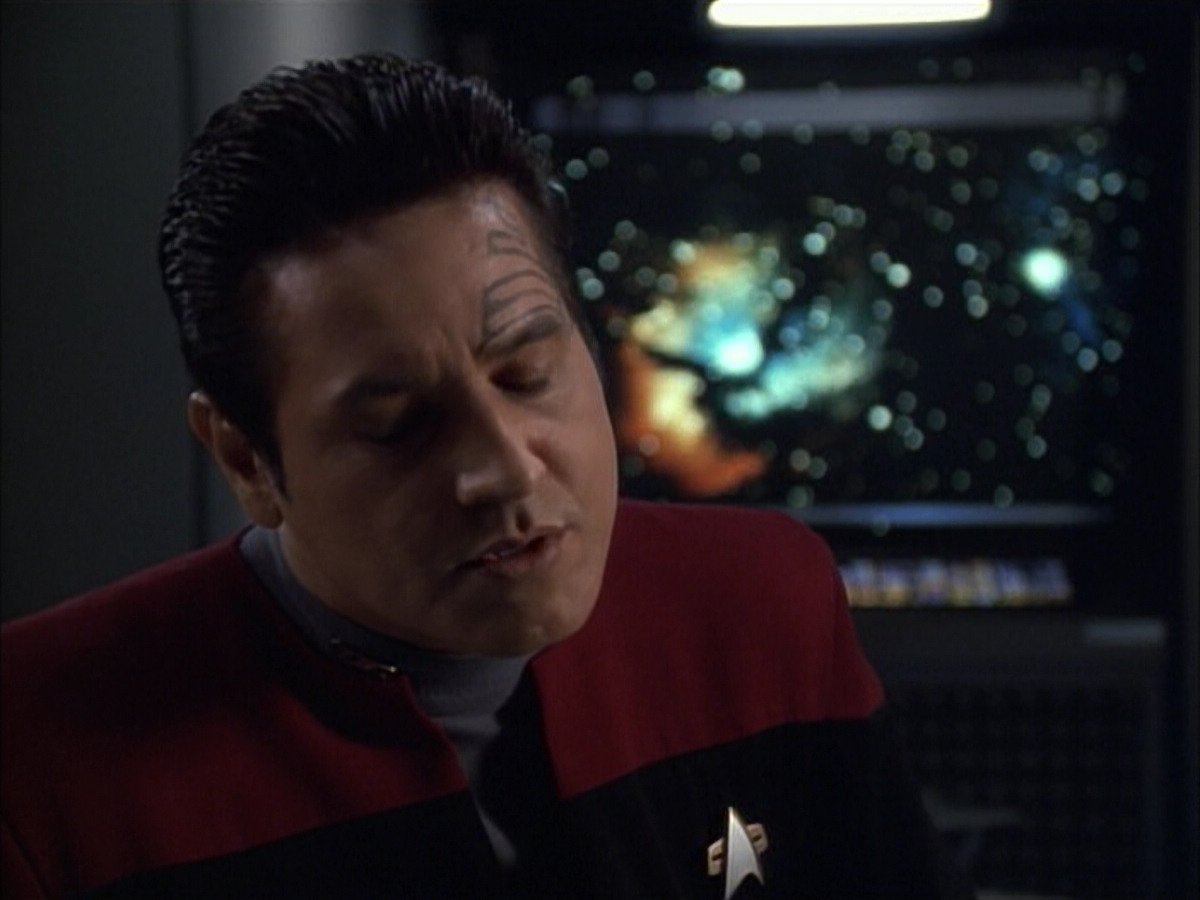 extant_StarTrek_VOY_6x02-SurvivalInstinct_03148.jpg
