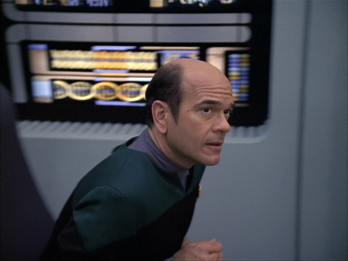 extant_StarTrek_VOY_6x02-SurvivalInstinct_03198.jpg