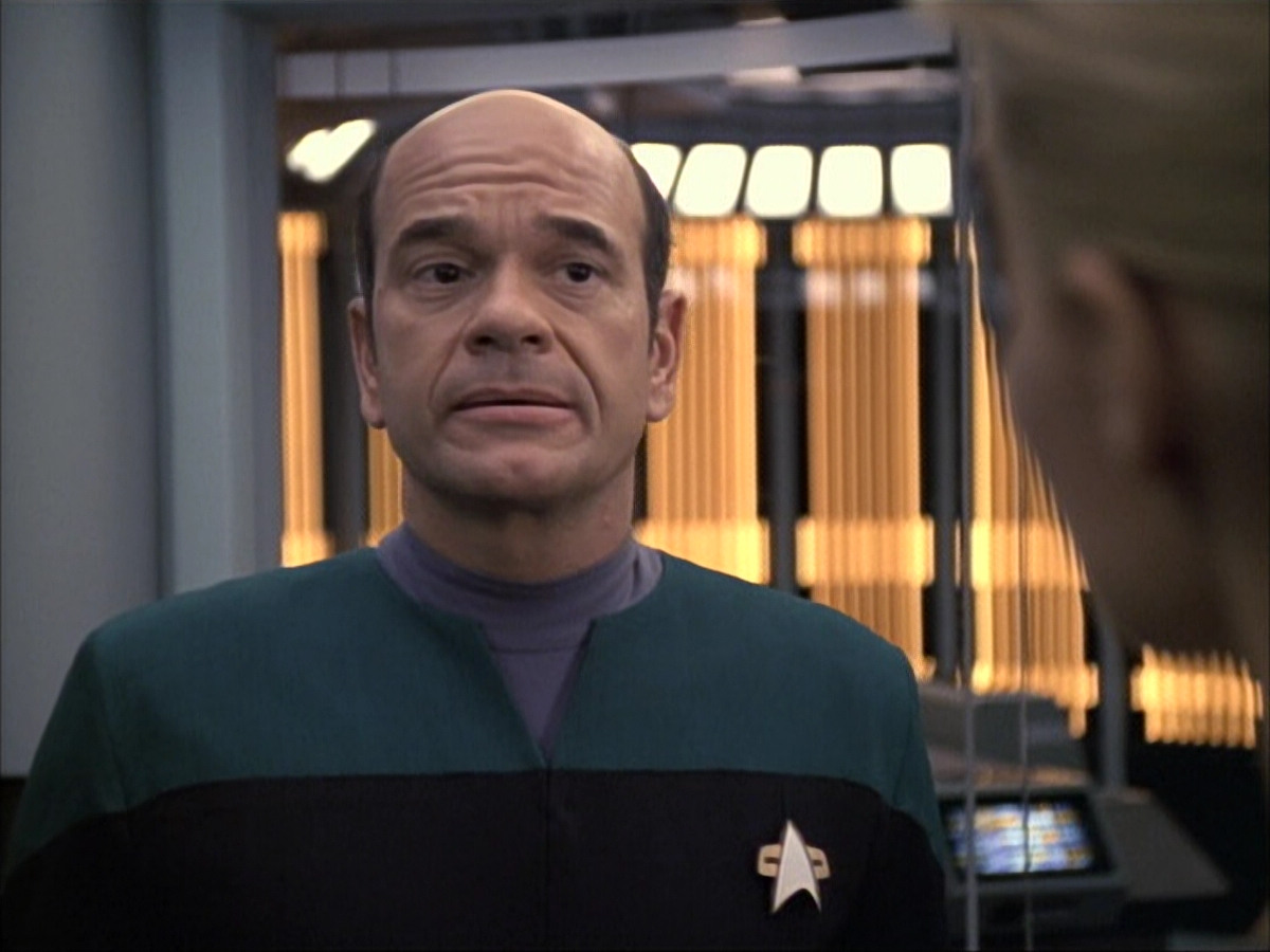 extant_StarTrek_VOY_6x02-SurvivalInstinct_03204.jpg