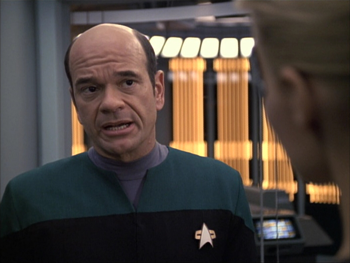 extant_StarTrek_VOY_6x02-SurvivalInstinct_03211.jpg