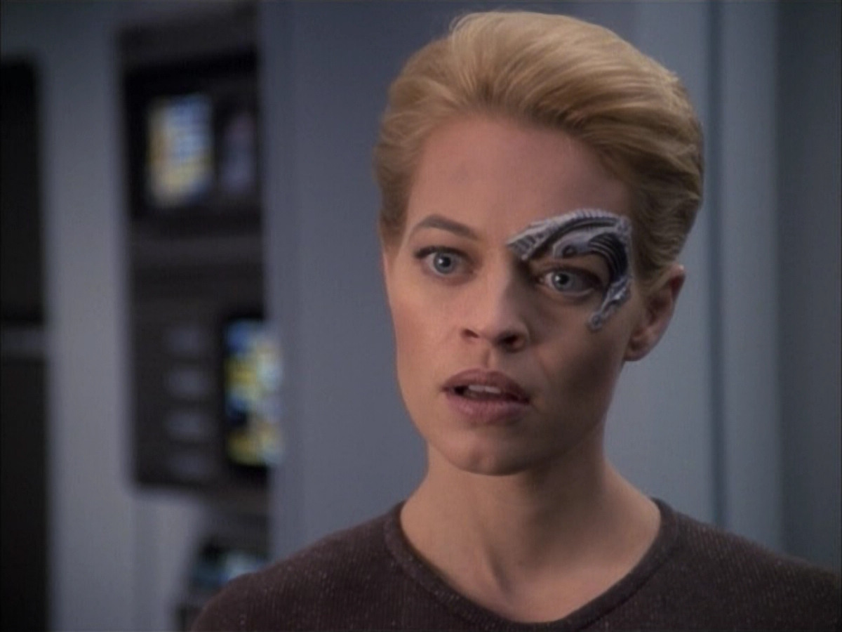 extant_StarTrek_VOY_6x02-SurvivalInstinct_03235.jpg