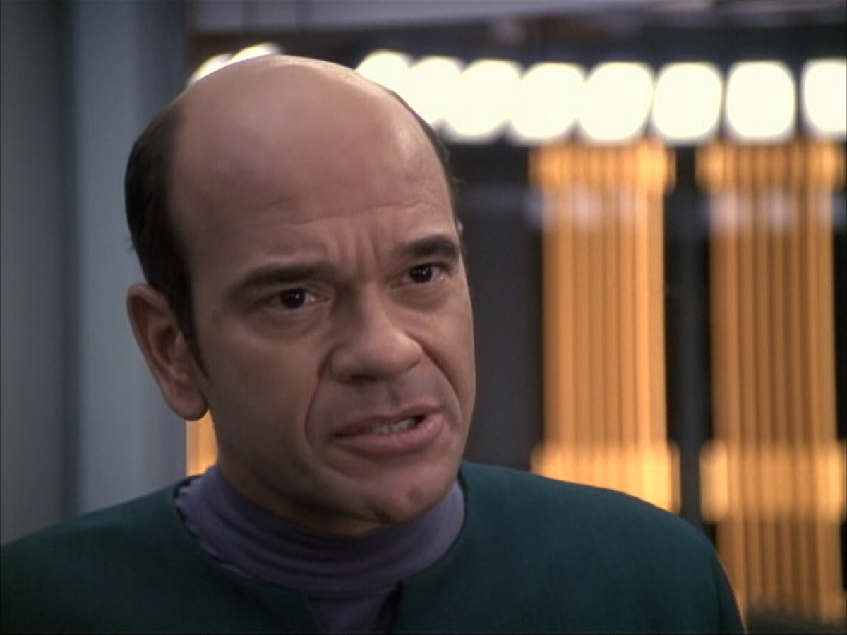 extant_StarTrek_VOY_6x02-SurvivalInstinct_03244.jpg