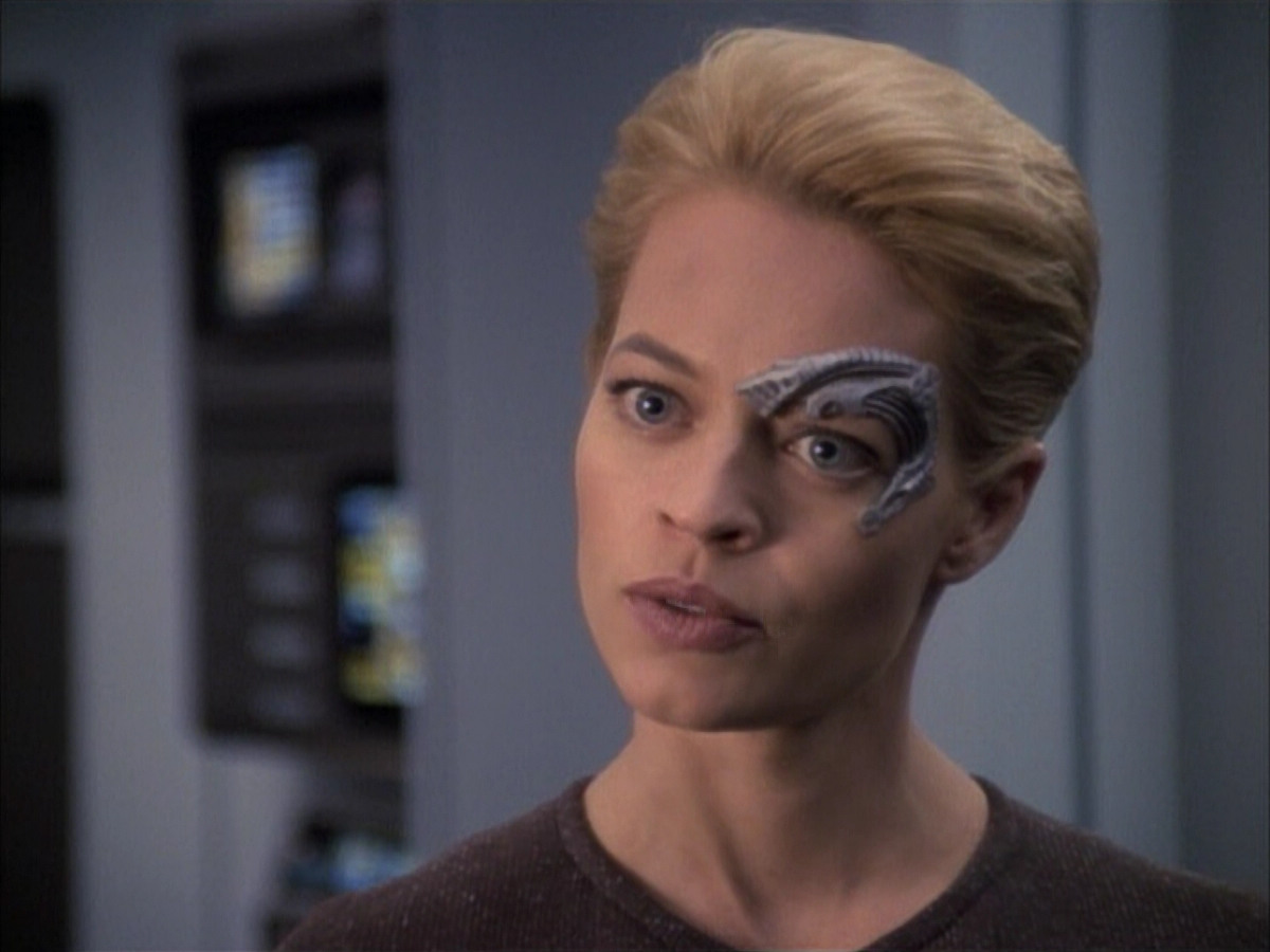 extant_StarTrek_VOY_6x02-SurvivalInstinct_03281.jpg