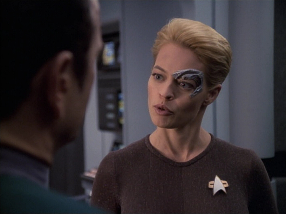 extant_StarTrek_VOY_6x02-SurvivalInstinct_03300.jpg