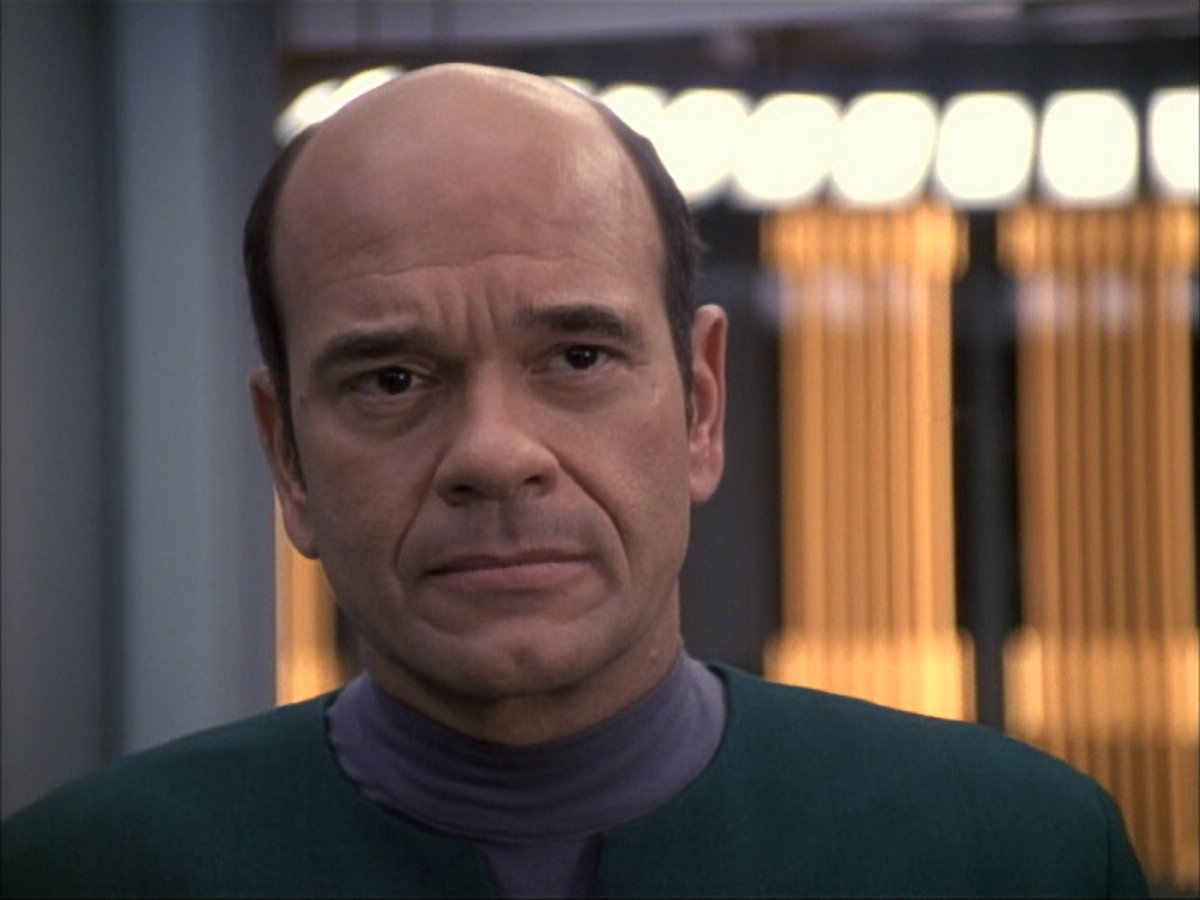 extant_StarTrek_VOY_6x02-SurvivalInstinct_03312.jpg