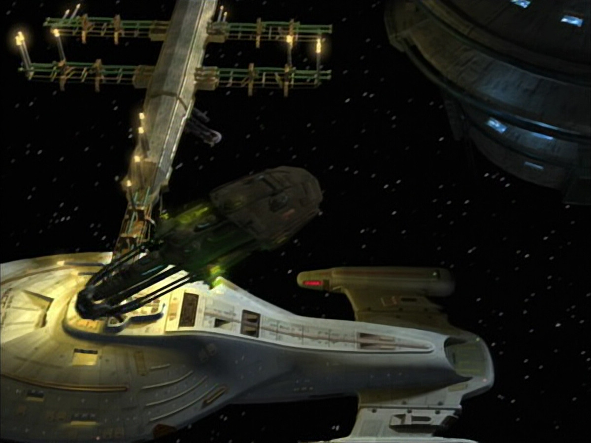 extant_StarTrek_VOY_6x02-SurvivalInstinct_03355.jpg