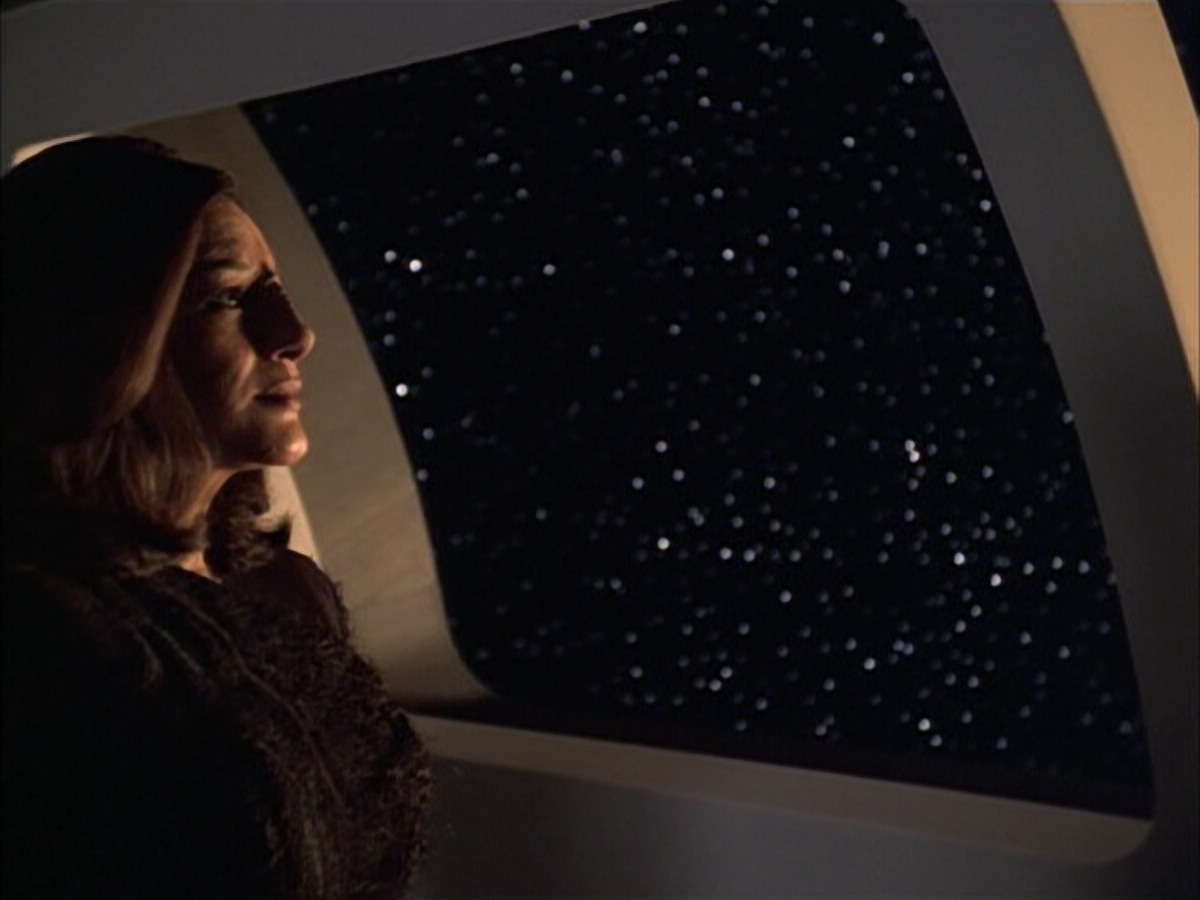 extant_StarTrek_VOY_6x02-SurvivalInstinct_03363.jpg
