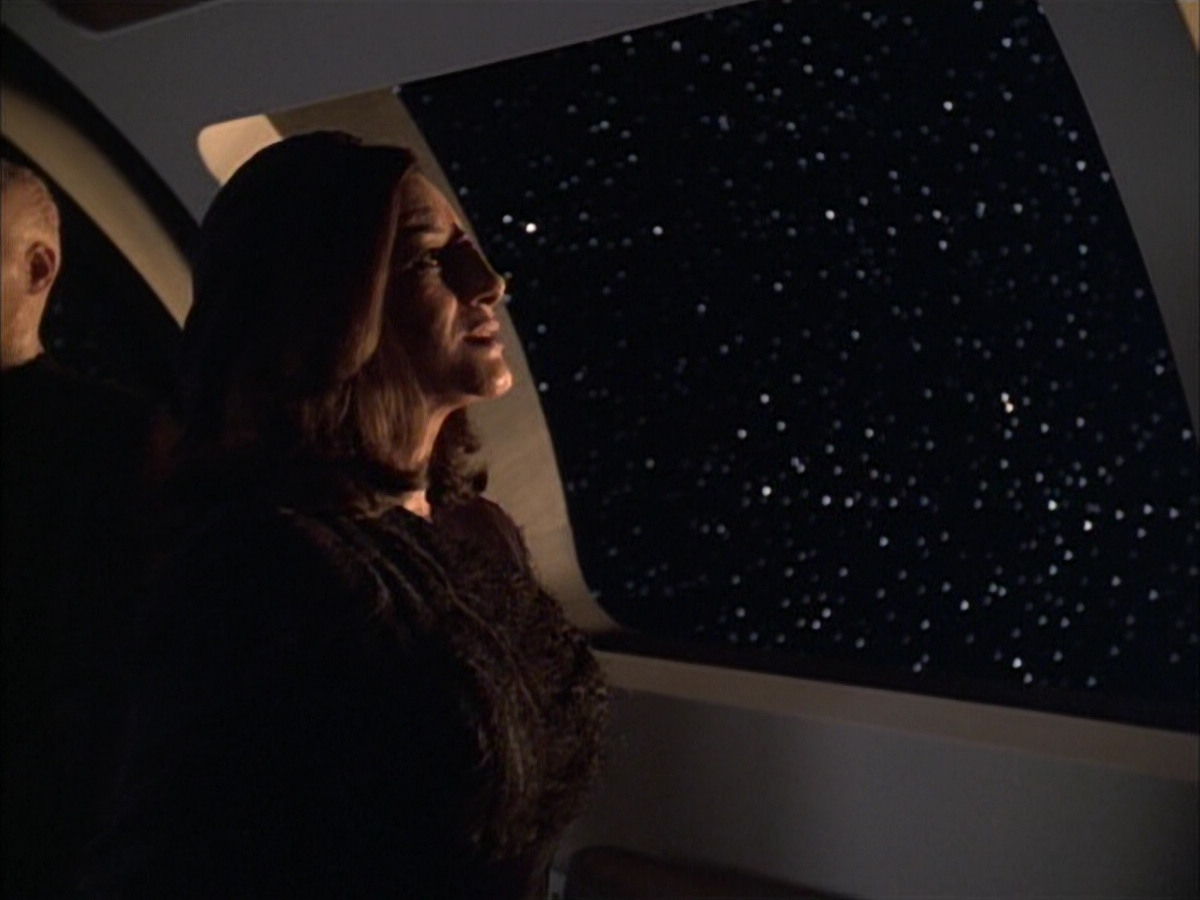 extant_StarTrek_VOY_6x02-SurvivalInstinct_03366.jpg