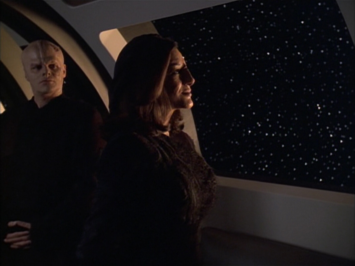 extant_StarTrek_VOY_6x02-SurvivalInstinct_03369.jpg