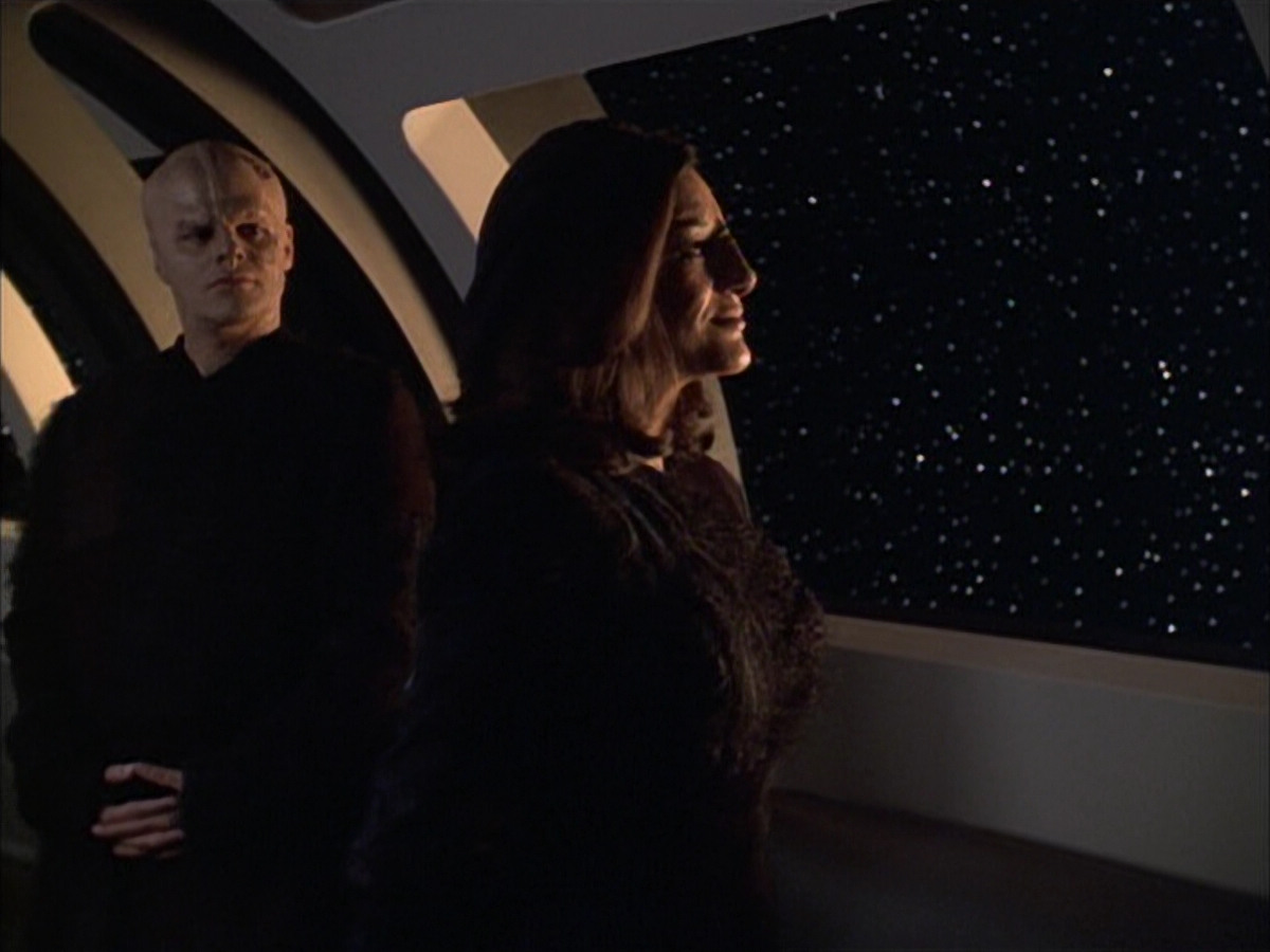 extant_StarTrek_VOY_6x02-SurvivalInstinct_03370.jpg