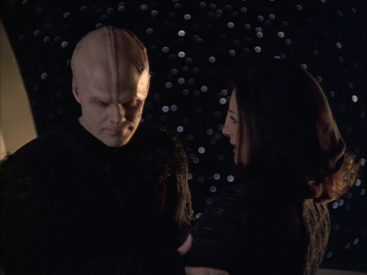 extant_StarTrek_VOY_6x02-SurvivalInstinct_03499.jpg