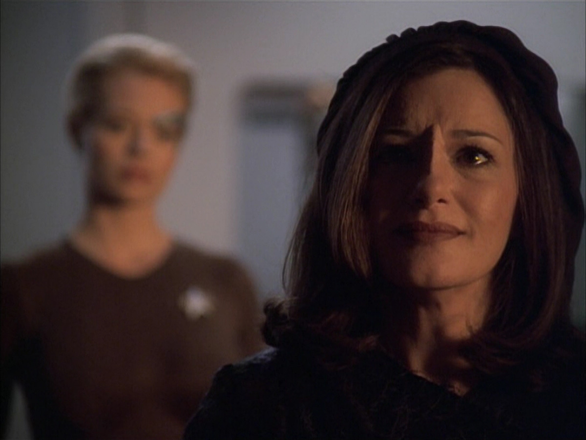 extant_StarTrek_VOY_6x02-SurvivalInstinct_03543.jpg