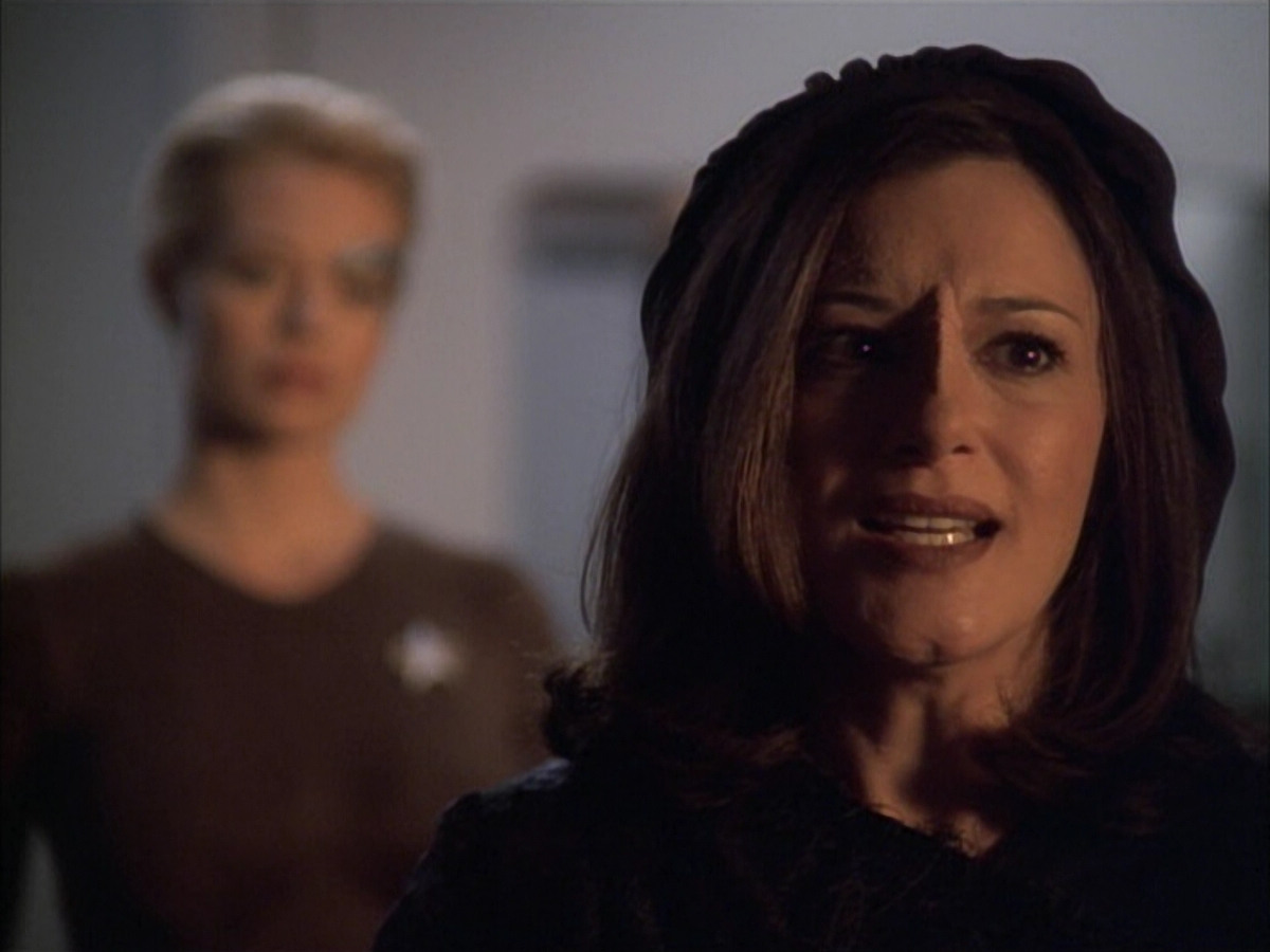 extant_StarTrek_VOY_6x02-SurvivalInstinct_03545.jpg