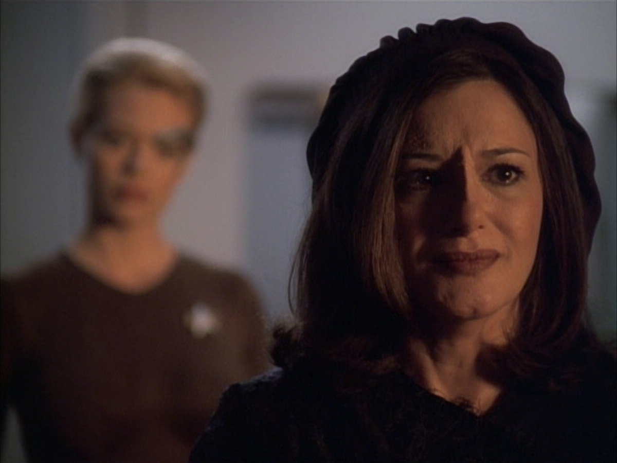 extant_StarTrek_VOY_6x02-SurvivalInstinct_03557.jpg