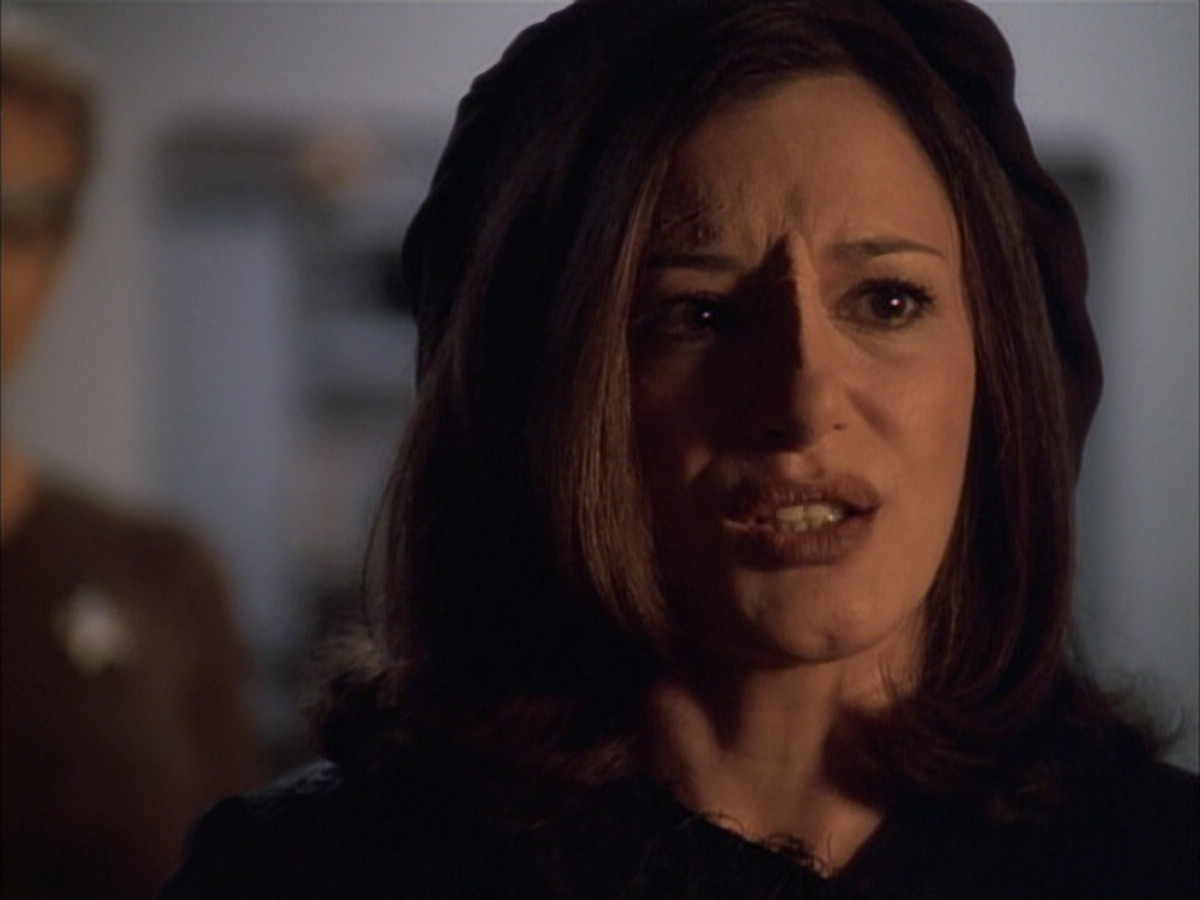 extant_StarTrek_VOY_6x02-SurvivalInstinct_03569.jpg