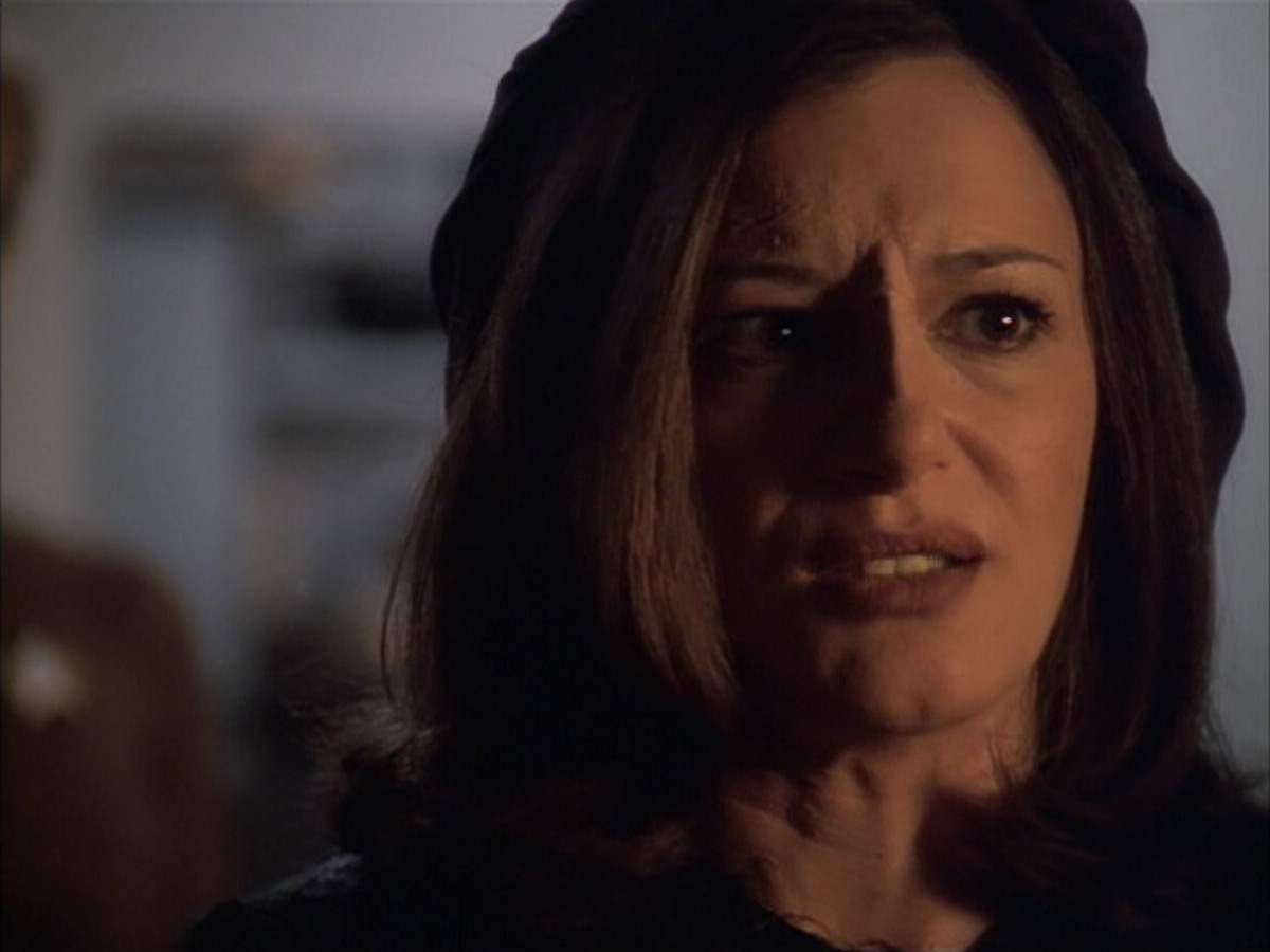 extant_StarTrek_VOY_6x02-SurvivalInstinct_03571.jpg