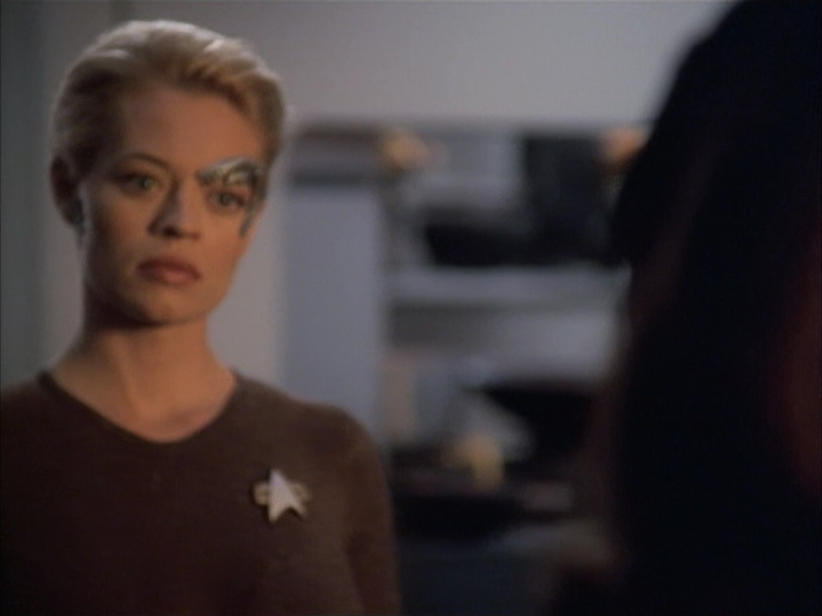extant_StarTrek_VOY_6x02-SurvivalInstinct_03574.jpg