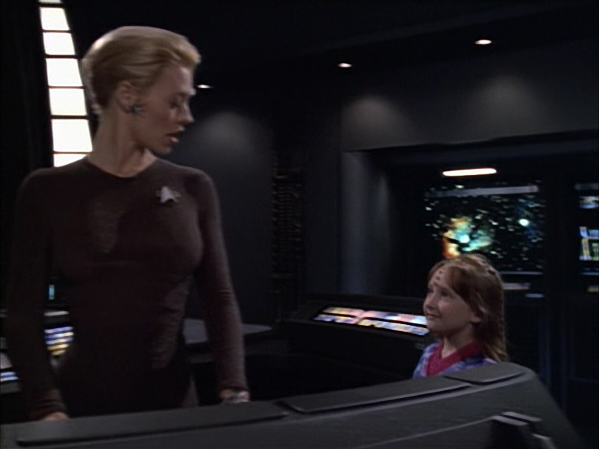 extant_StarTrek_VOY_6x02-SurvivalInstinct_03597.jpg