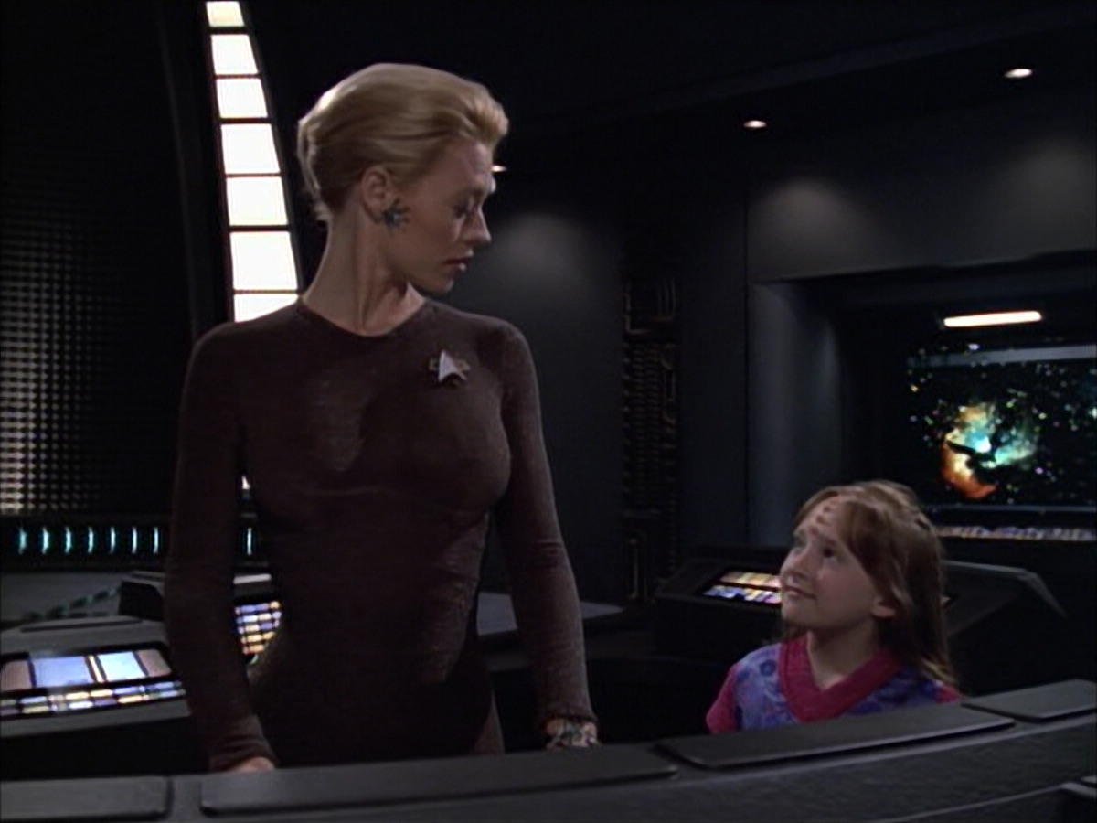 extant_StarTrek_VOY_6x02-SurvivalInstinct_03598.jpg