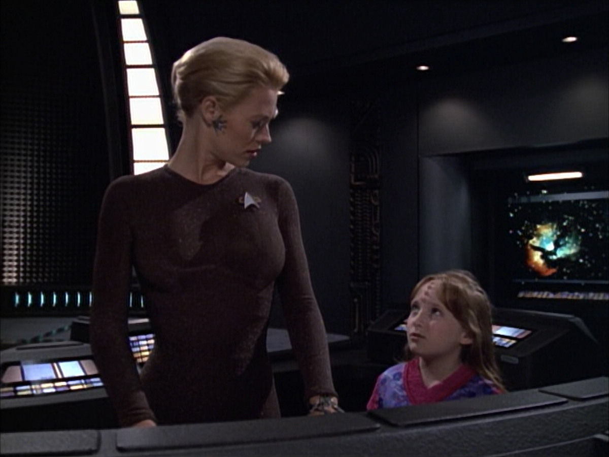 extant_StarTrek_VOY_6x02-SurvivalInstinct_03607.jpg