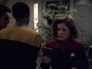 Filename=extant_StarTrek_VOY_6x02-SurvivalInstinct_00394.jpg
Filesize=163KiB
Dimensions=1200x900
Date added=Dec 27, 2019 extant_StarTrek_VOY_6x02-SurvivalInstinct_00394.jpg