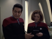 Filename=extant_StarTrek_VOY_6x02-SurvivalInstinct_00411.jpg
Filesize=148KiB
Dimensions=1200x900
Date added=Dec 27, 2019 extant_StarTrek_VOY_6x02-SurvivalInstinct_00411.jpg
