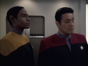 Filename=extant_StarTrek_VOY_6x02-SurvivalInstinct_00425.jpg
Filesize=126KiB
Dimensions=1200x900
Date added=Dec 27, 2019 extant_StarTrek_VOY_6x02-SurvivalInstinct_00425.jpg
