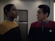 Filename=extant_StarTrek_VOY_6x02-SurvivalInstinct_00426.jpg
Filesize=130KiB
Dimensions=1200x900
Date added=Dec 27, 2019 extant_StarTrek_VOY_6x02-SurvivalInstinct_00426.jpg