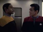 Filename=extant_StarTrek_VOY_6x02-SurvivalInstinct_00427.jpg
Filesize=131KiB
Dimensions=1200x900
Date added=Dec 27, 2019 extant_StarTrek_VOY_6x02-SurvivalInstinct_00427.jpg