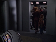 Filename=extant_StarTrek_VOY_6x02-SurvivalInstinct_00488.jpg
Filesize=146KiB
Dimensions=1200x900
Date added=Dec 27, 2019 extant_StarTrek_VOY_6x02-SurvivalInstinct_00488.jpg
