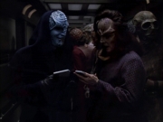 Filename=extant_StarTrek_VOY_6x02-SurvivalInstinct_00523.jpg
Filesize=150KiB
Dimensions=1200x900
Date added=Dec 27, 2019 extant_StarTrek_VOY_6x02-SurvivalInstinct_00523.jpg