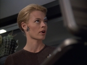 extant_StarTrek_VOY_6x02-SurvivalInstinct_00659.jpg