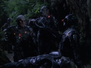 extant_StarTrek_VOY_6x02-SurvivalInstinct_00734.jpg