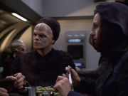 Filename=extant_StarTrek_VOY_6x02-SurvivalInstinct_00929.jpg
Filesize=161KiB
Dimensions=1200x900
Date added=Dec 27, 2019 extant_StarTrek_VOY_6x02-SurvivalInstinct_00929.jpg