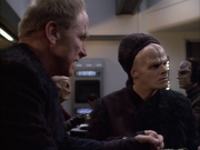 Filename=extant_StarTrek_VOY_6x02-SurvivalInstinct_00942.jpg
Filesize=155KiB
Dimensions=1200x900
Date added=Dec 27, 2019 extant_StarTrek_VOY_6x02-SurvivalInstinct_00942.jpg