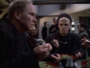 Filename=extant_StarTrek_VOY_6x02-SurvivalInstinct_01027.jpg
Filesize=175KiB
Dimensions=1200x900
Date added=Dec 27, 2019 extant_StarTrek_VOY_6x02-SurvivalInstinct_01027.jpg
