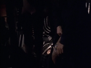 extant_StarTrek_VOY_6x02-SurvivalInstinct_01137.jpg