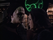 extant_StarTrek_VOY_6x02-SurvivalInstinct_01164.jpg