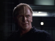 extant_StarTrek_VOY_6x02-SurvivalInstinct_01180.jpg