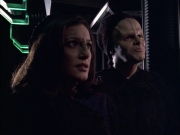 extant_StarTrek_VOY_6x02-SurvivalInstinct_01205.jpg