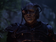 extant_StarTrek_VOY_6x02-SurvivalInstinct_01288.jpg