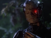 extant_StarTrek_VOY_6x02-SurvivalInstinct_01299.jpg