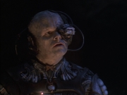 extant_StarTrek_VOY_6x02-SurvivalInstinct_01322.jpg
