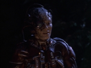 extant_StarTrek_VOY_6x02-SurvivalInstinct_01381.jpg