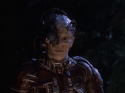 extant_StarTrek_VOY_6x02-SurvivalInstinct_01458.jpg